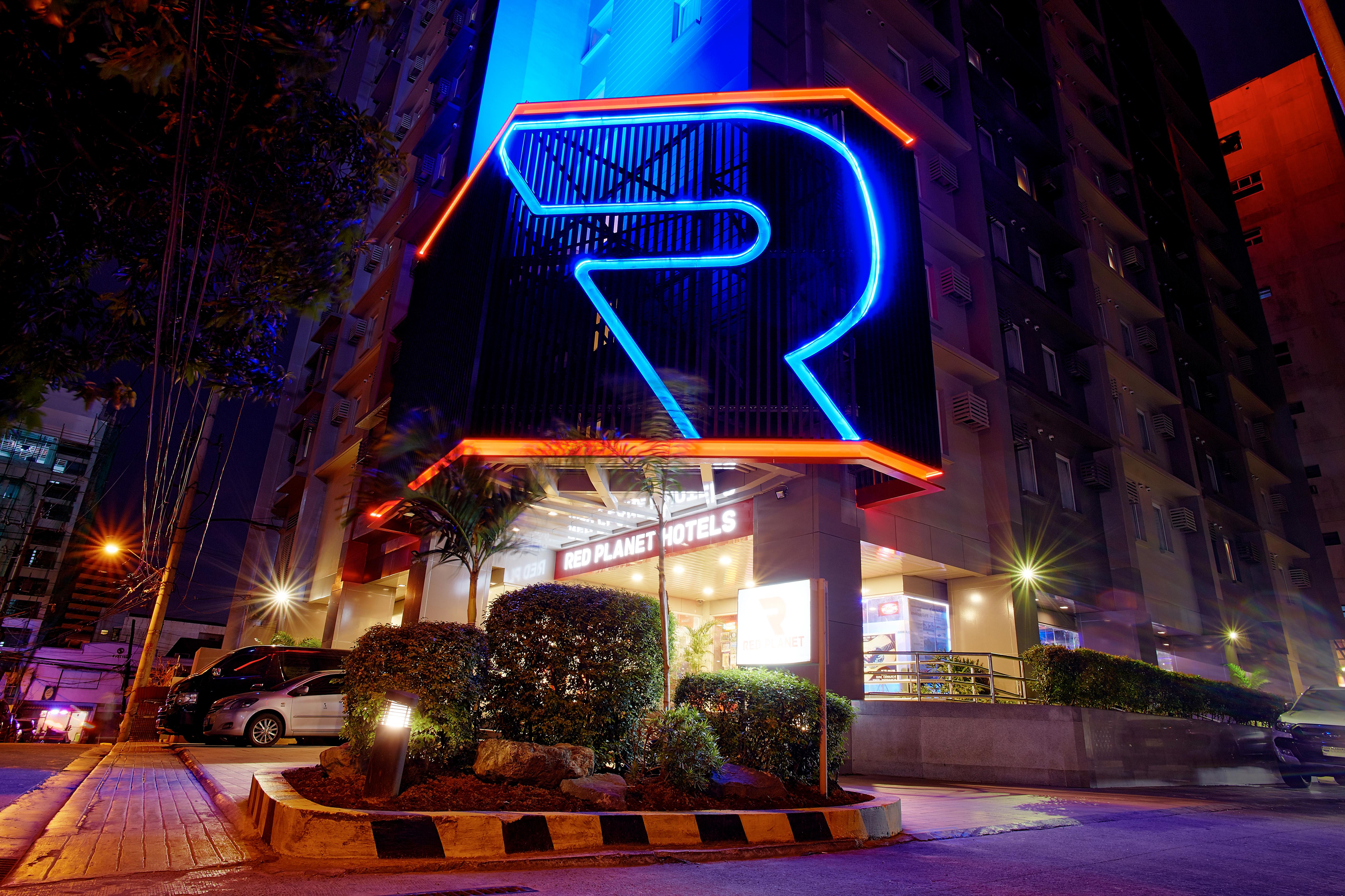 Red Planet Makati Avenue Manila Hotel Makati City Exterior photo