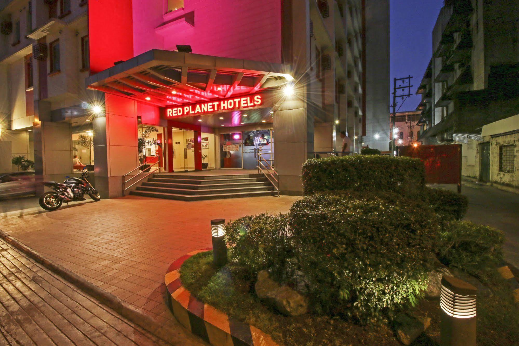 Red Planet Makati Avenue Manila Hotel Makati City Exterior photo